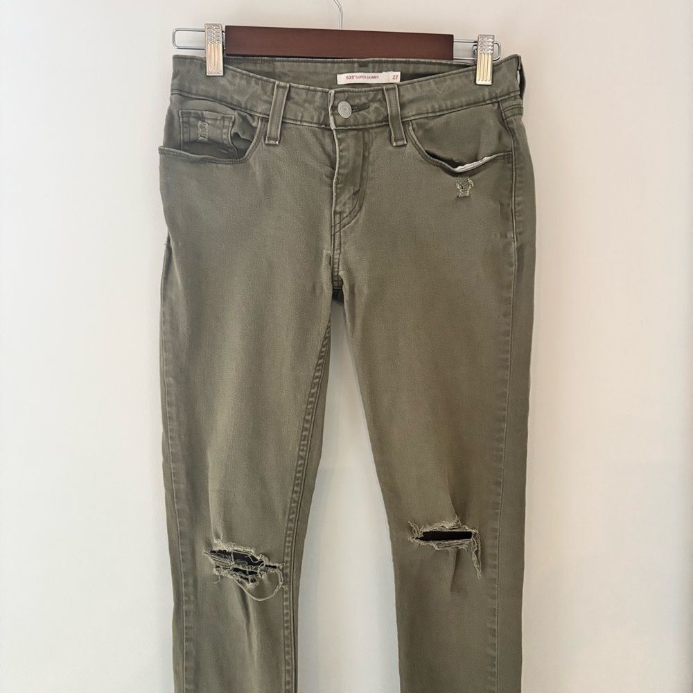 Levi’s 535 Super Skinny Olive Distressed Jeans (Size 27) - Picture 8 of 8